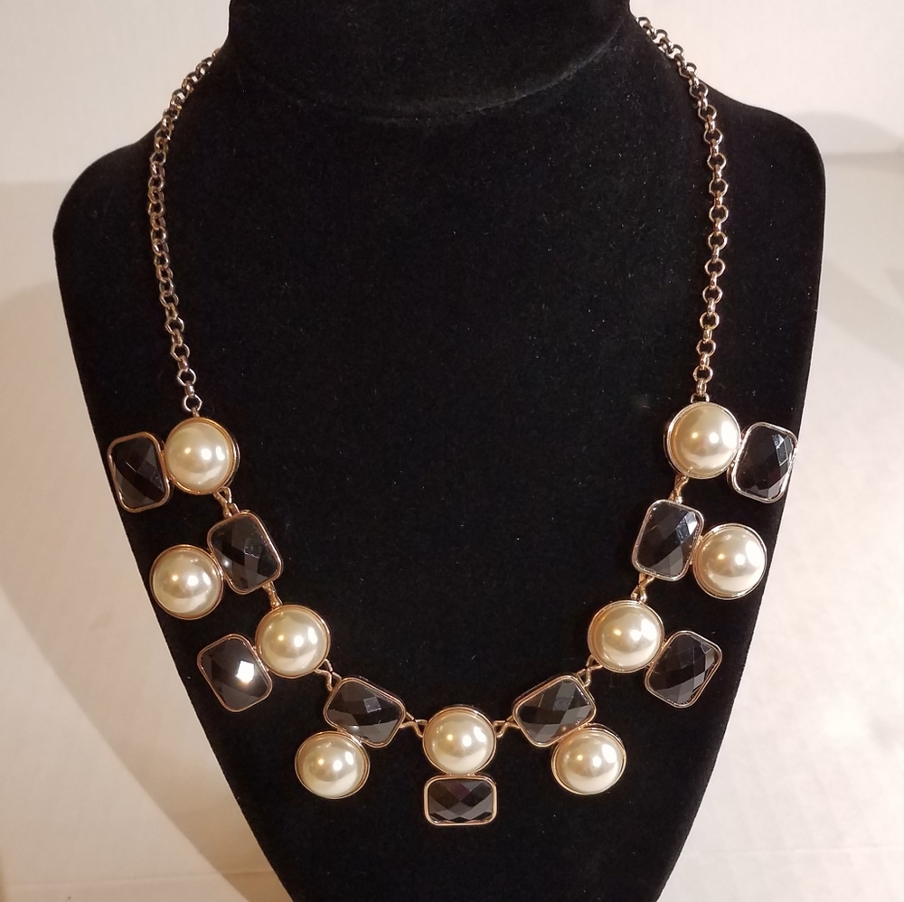 Black and white statement piece j64 - Picture 1 of 5